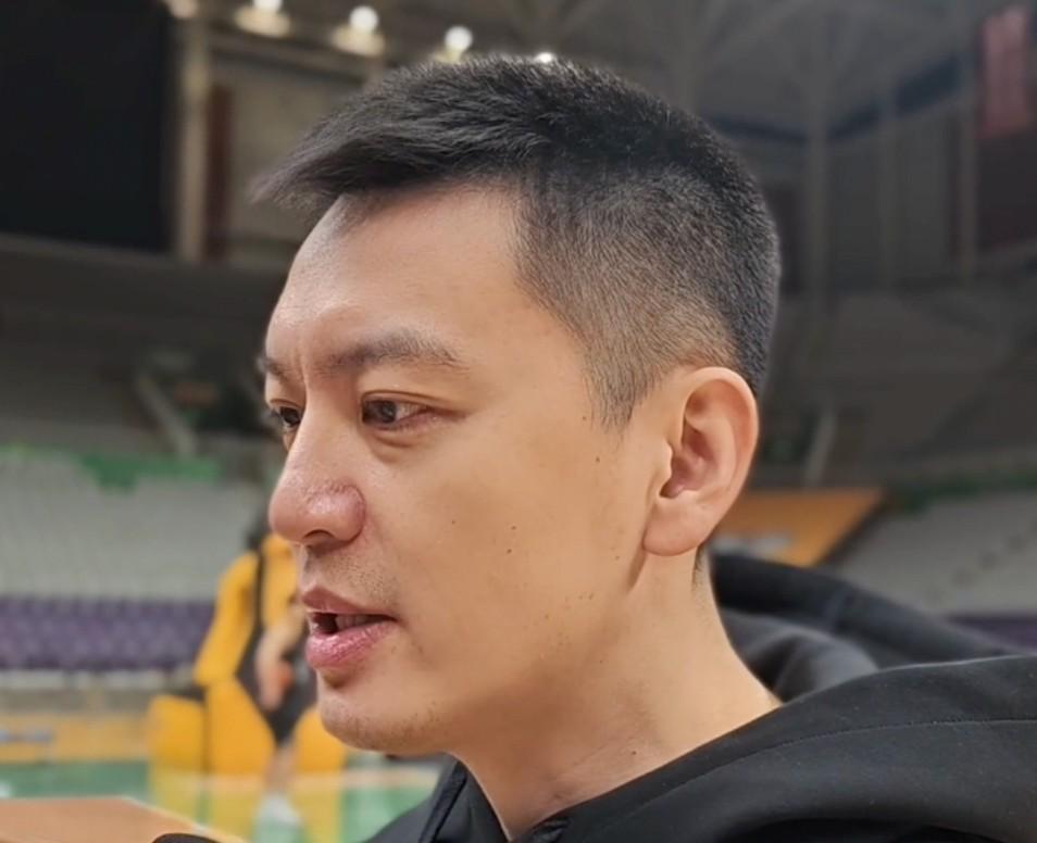 易倍体育-杨鸣：辽宁缺少其他球队那样的超级外援；打山东是一场艰苦战